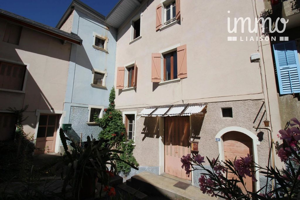 Achat appartement à vendre 3 pièces 63 m² - Saint-Michel-de-Maurienne