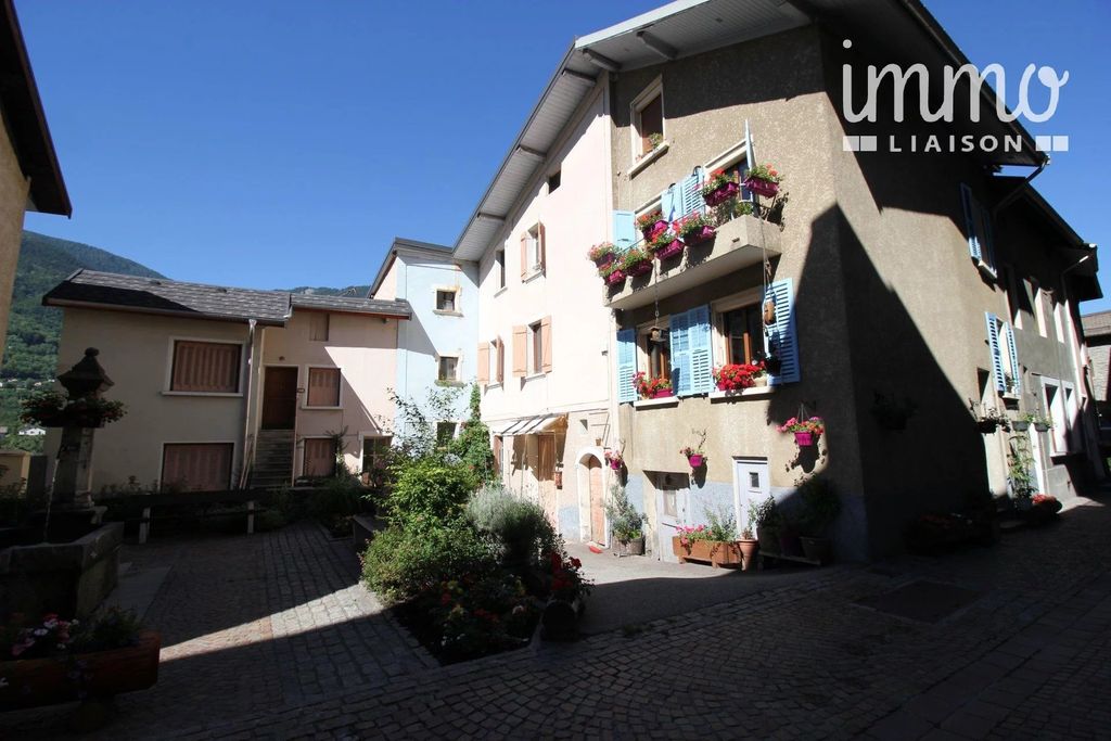 Achat appartement à vendre 4 pièces 60 m² - Saint-Michel-de-Maurienne