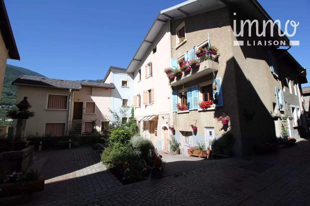 Achat appartement à vendre 4 pièces 60 m² - Saint-Michel-de-Maurienne