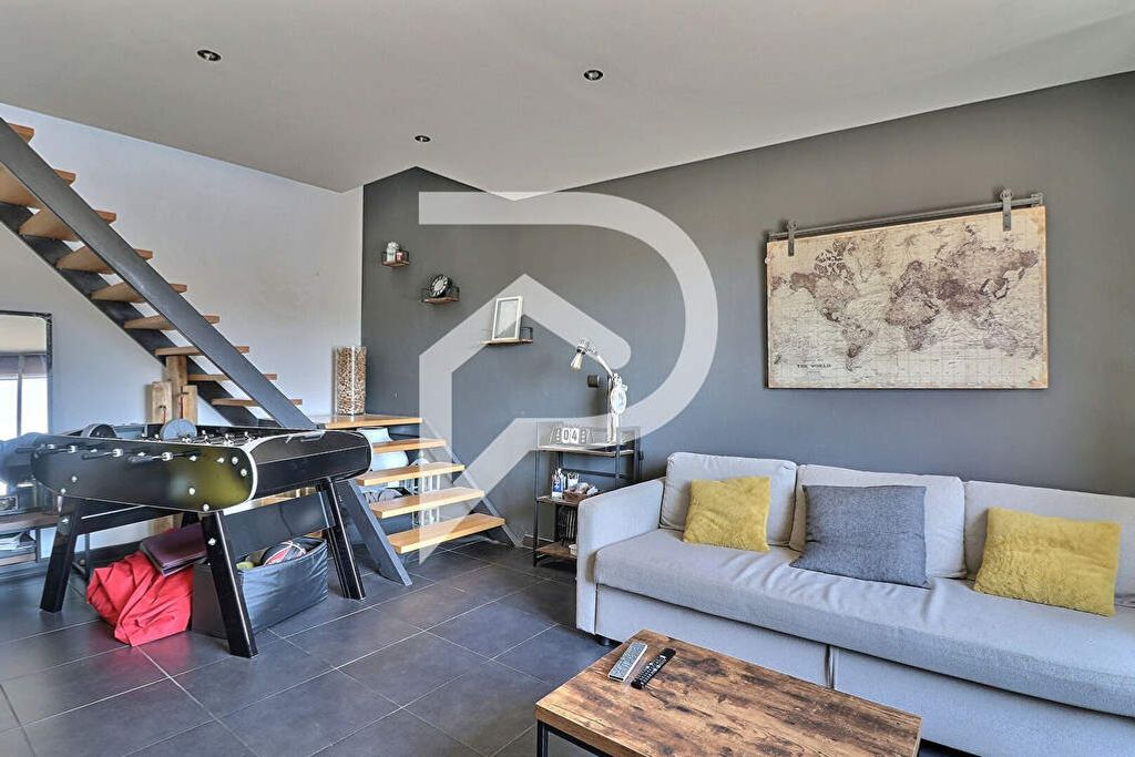 Achat maison à vendre 2 chambres 108 m² - Marseille 13ème arrondissement