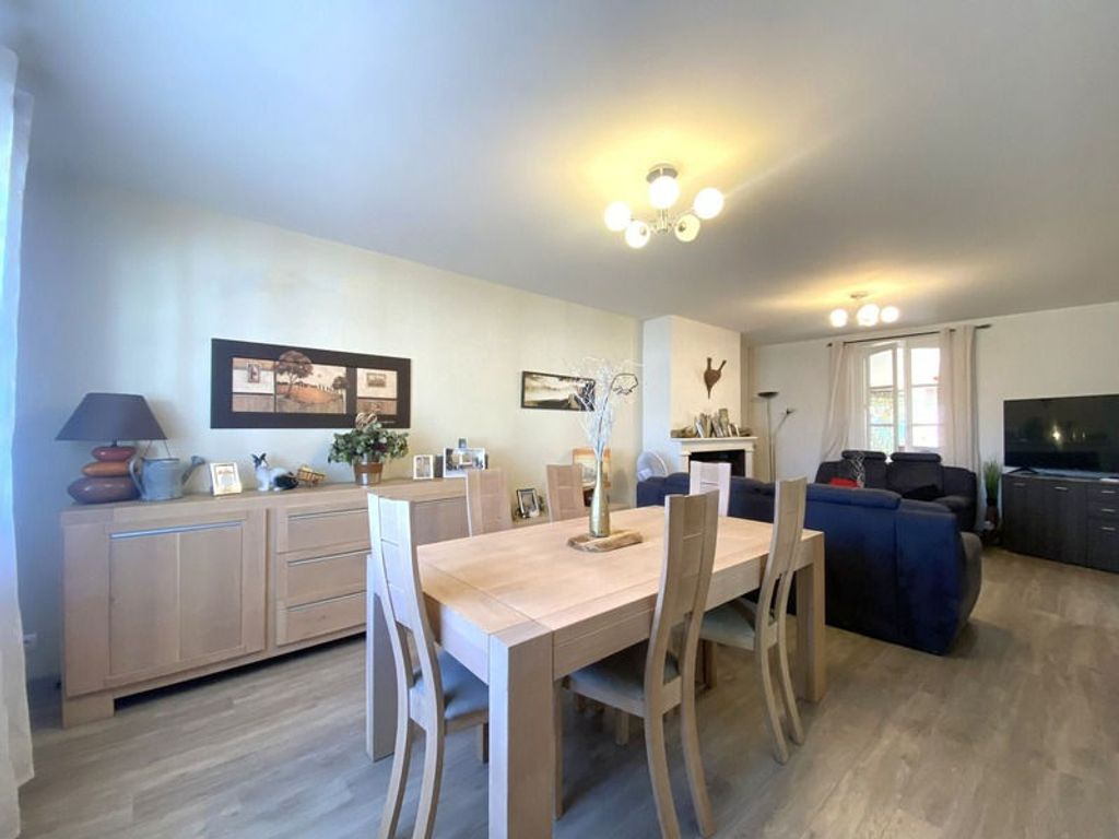 Achat maison à vendre 3 chambres 160 m² - Saint-Avit-les-Guespières