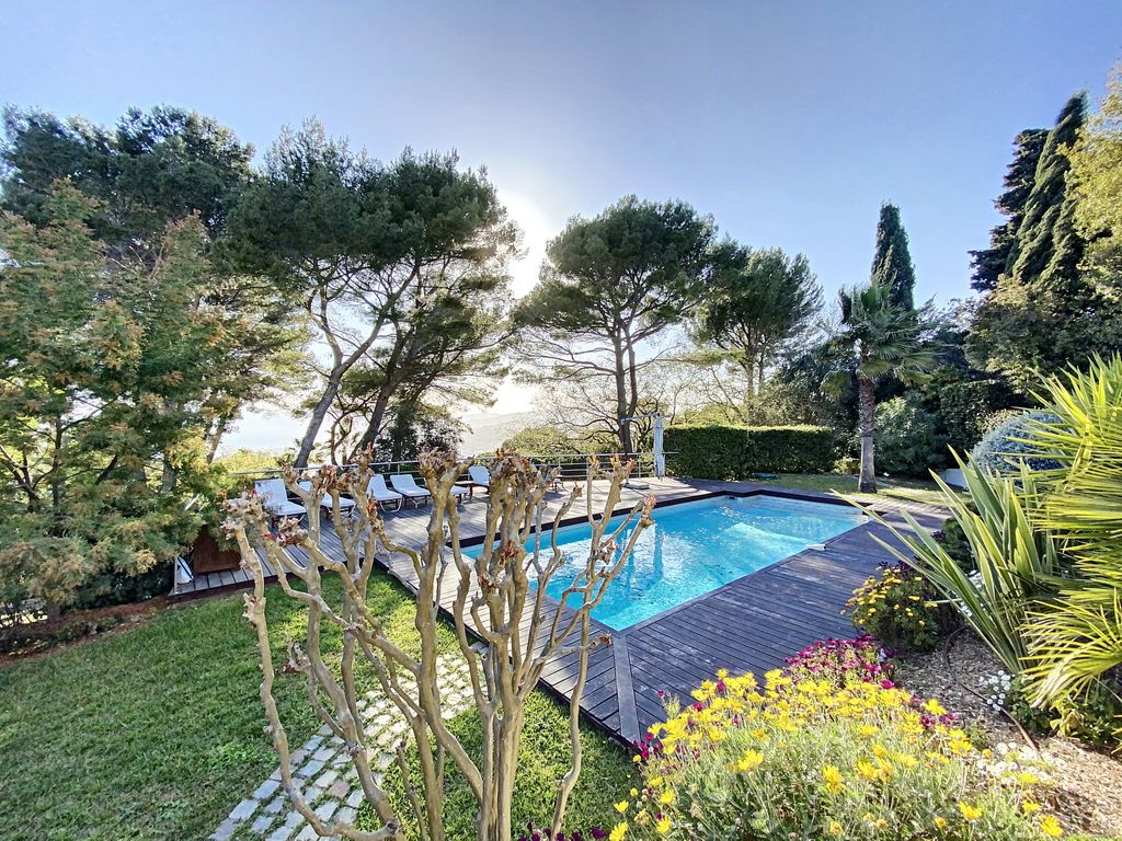 Achat maison à vendre 5 chambres 335 m² - Cannes