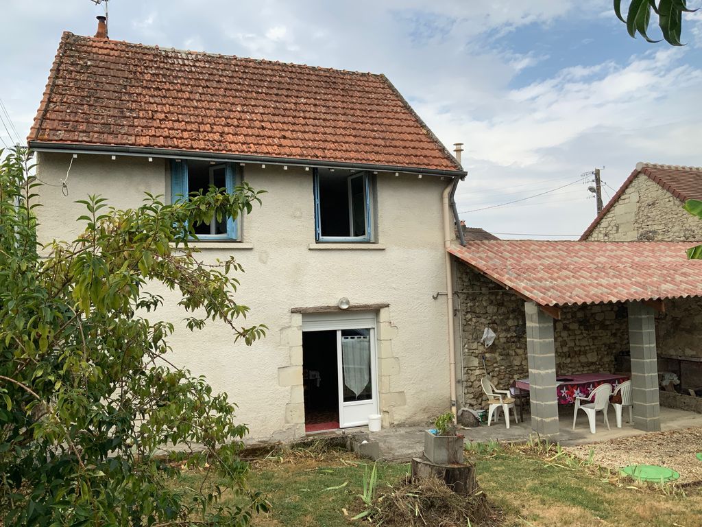 Achat maison à vendre 2 chambres 65 m² - Coussay-les-Bois