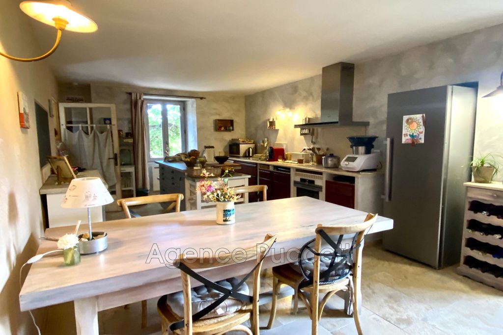 Achat maison à vendre 6 chambres 273 m² - Coursegoules