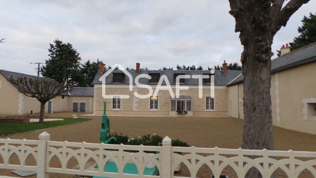 Achat maison à vendre 4 chambres 175 m² - Château-la-Vallière