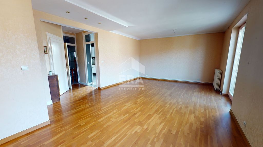 Achat appartement à vendre 5 pièces 110 m² - Saint-Denis-en-Bugey