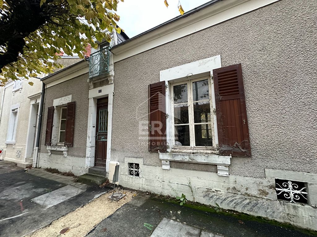 Achat maison à vendre 2 chambres 96 m² - Châteauroux