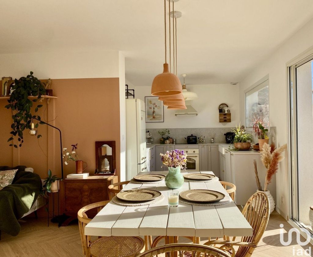Achat maison à vendre 3 chambres 83 m² - Marignane