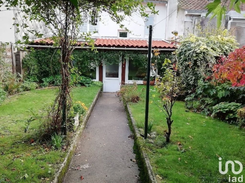 Achat maison à vendre 4 chambres 125 m² - Cholet