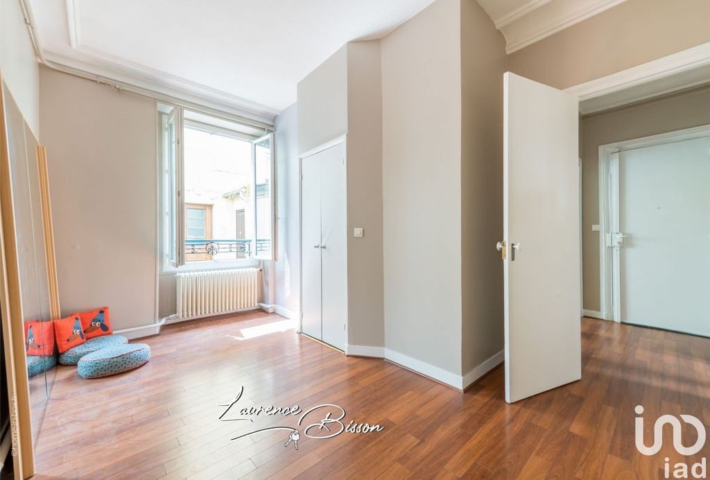 Achat appartement à vendre 2 pièces 56 m² - Saint-Mandé