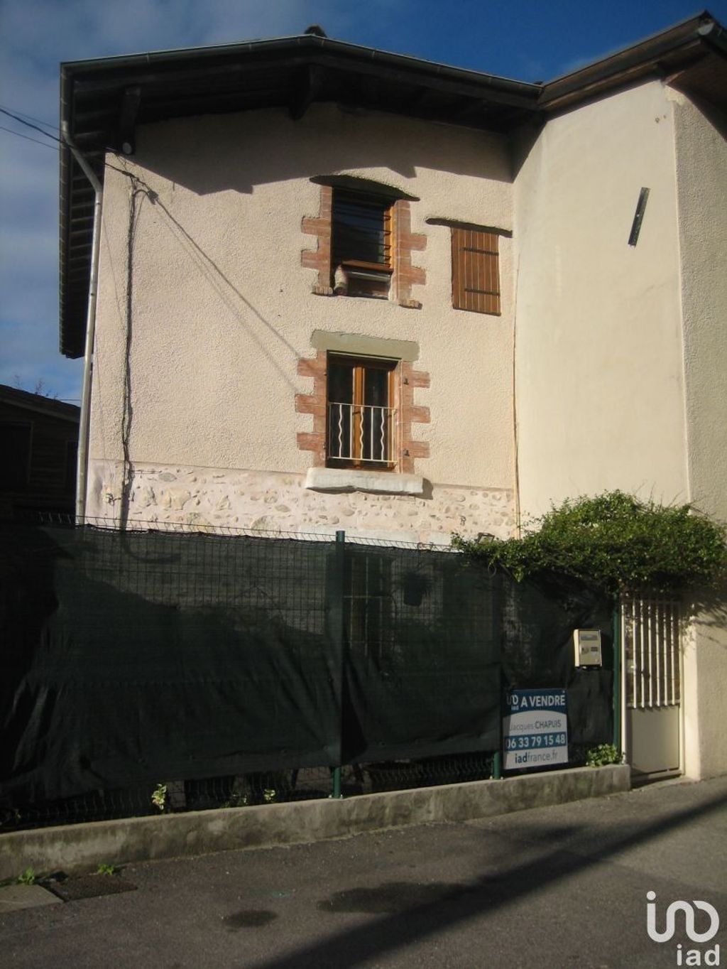 Achat maison à vendre 2 chambres 90 m² - Saint-Jean-de-Moirans
