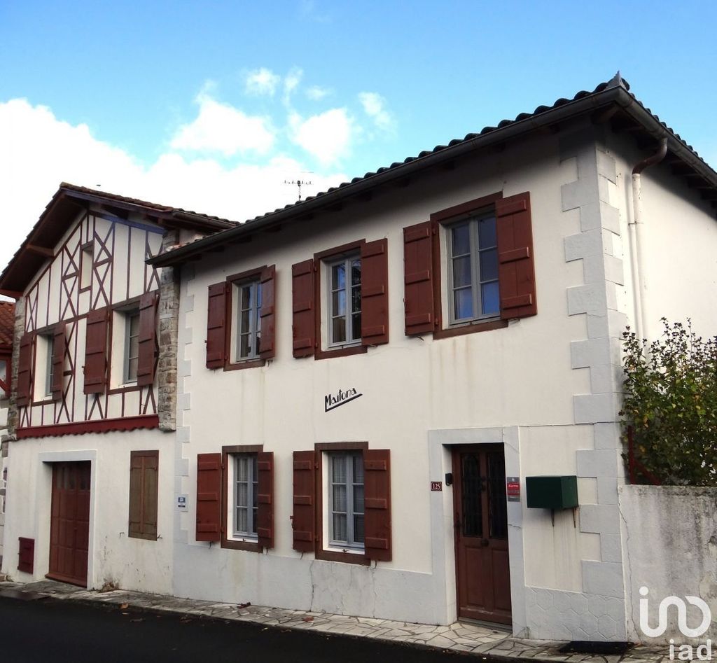 Achat maison à vendre 6 chambres 133 m² - La Bastide-Clairence