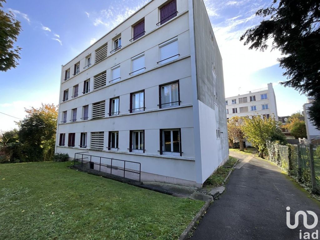 Achat appartement à vendre 4 pièces 69 m² - Fontenay-sous-Bois