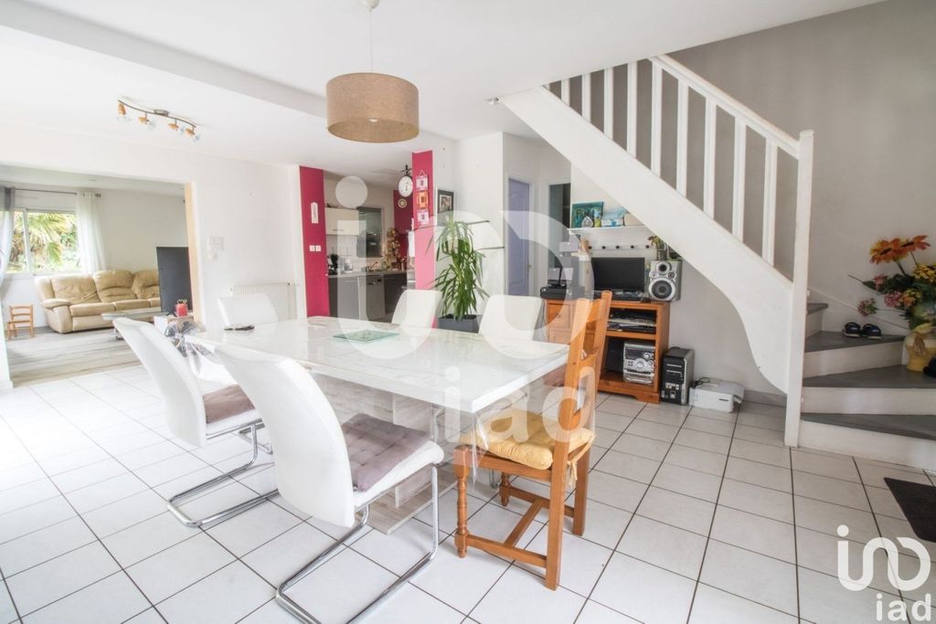 Achat maison à vendre 5 chambres 143 m² - Retiers