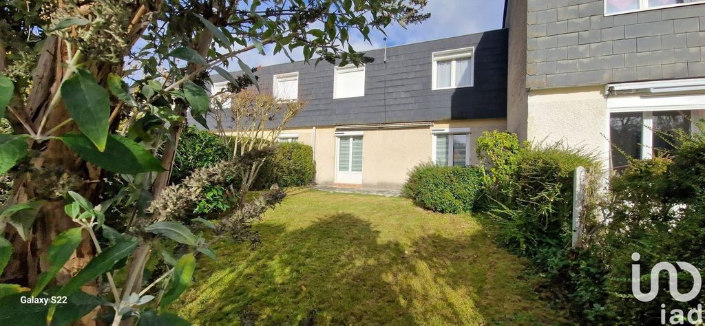 Achat maison à vendre 4 chambres 98 m² - Saint-Sébastien-de-Morsent