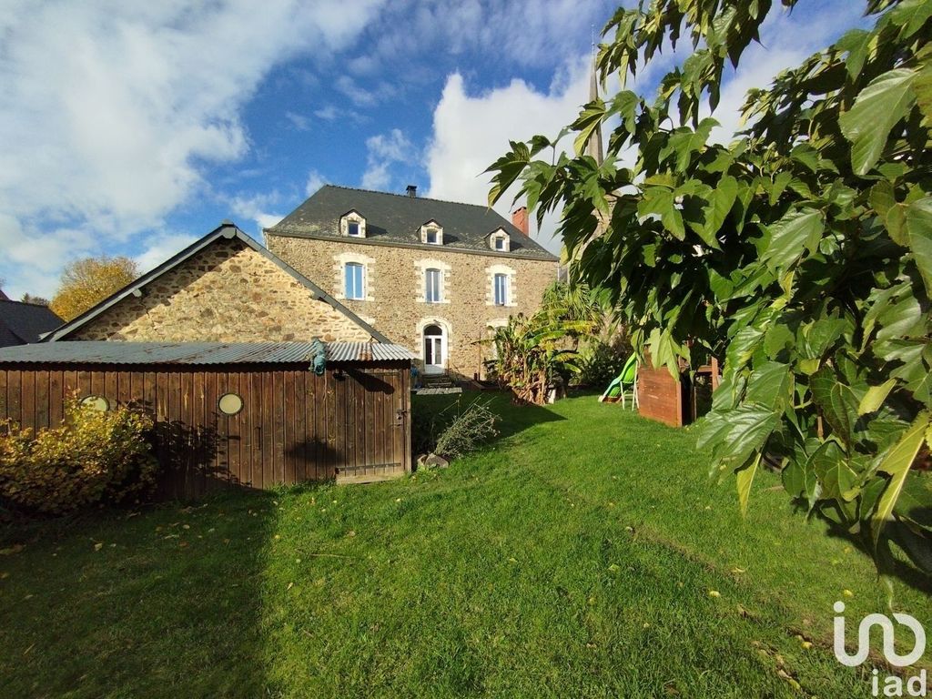 Achat maison à vendre 6 chambres 196 m² - Gennes-sur-Seiche