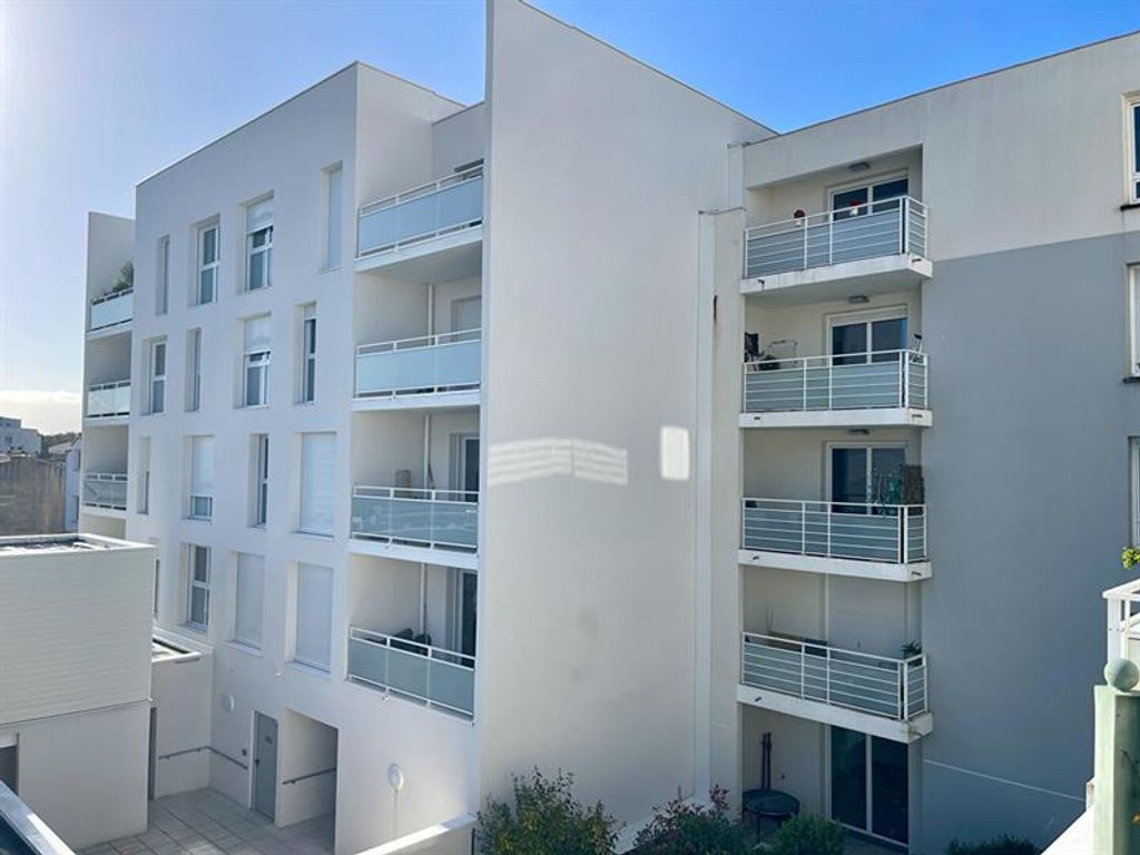 Achat appartement à vendre 3 pièces 73 m² - La Rochelle