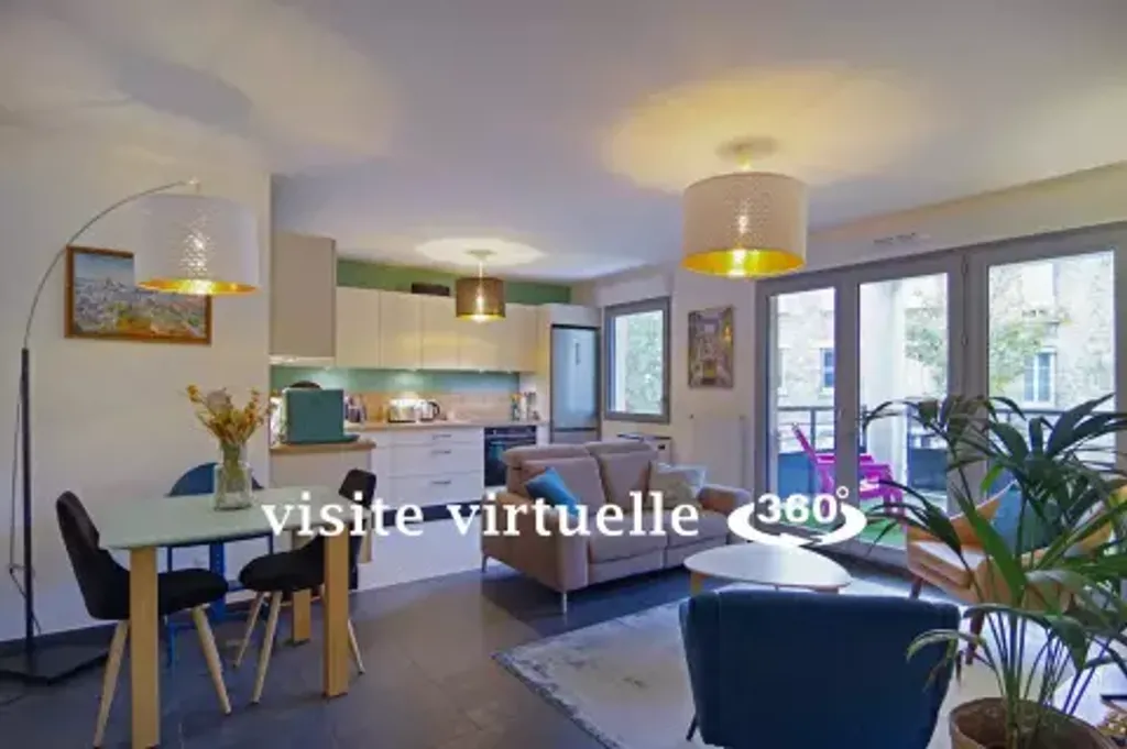 Achat appartement à vendre 4 pièces 78 m² - Saint-Cyr-l'École