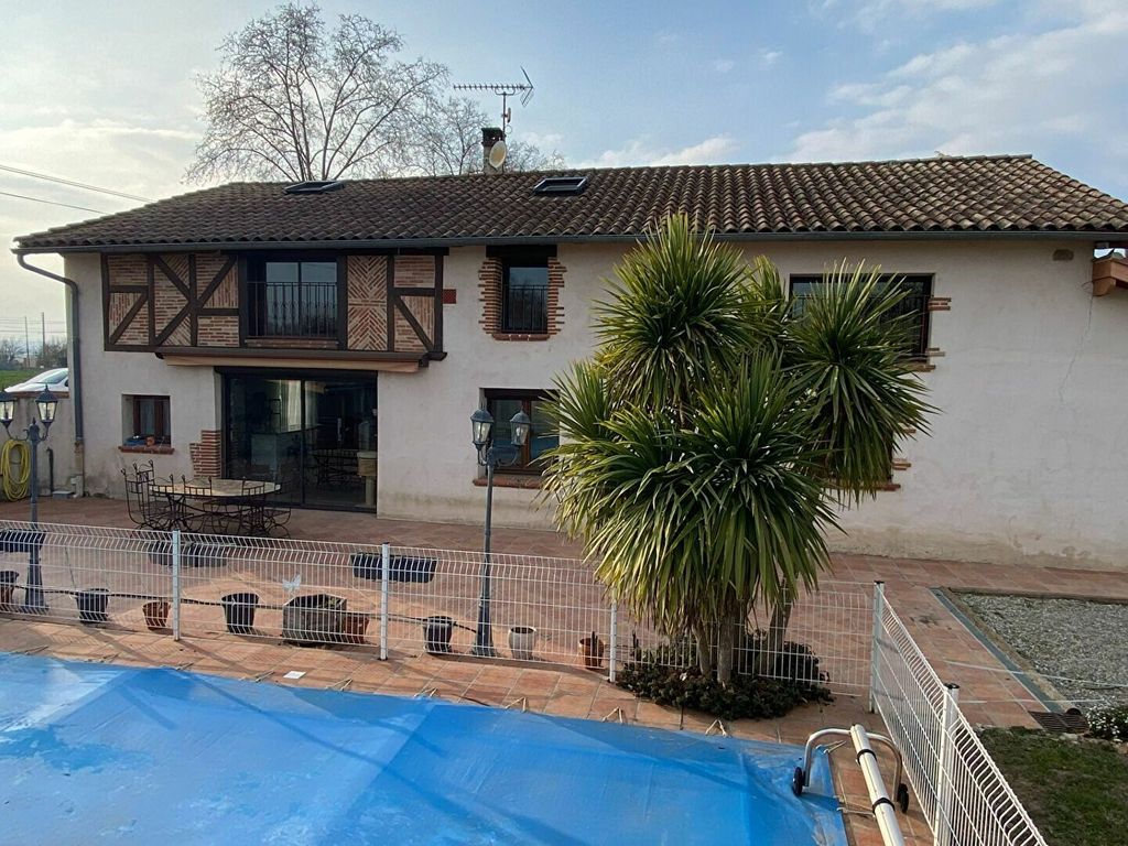 Achat maison à vendre 6 chambres 238 m² - Castelsarrasin