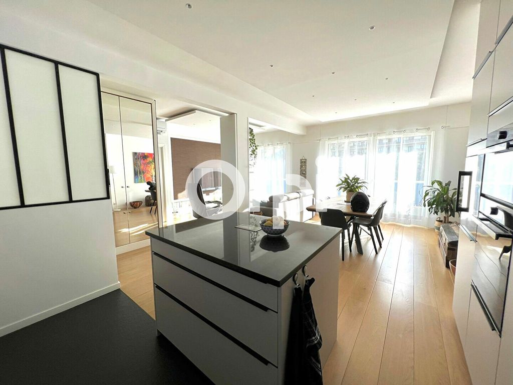 Achat appartement à vendre 3 pièces 77 m² - Nice