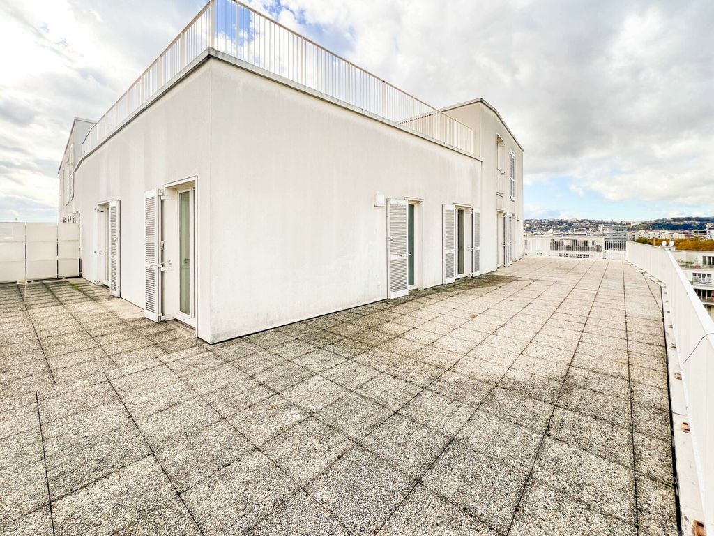 Achat appartement à vendre 4 pièces 110 m² - Lyon 8ème arrondissement