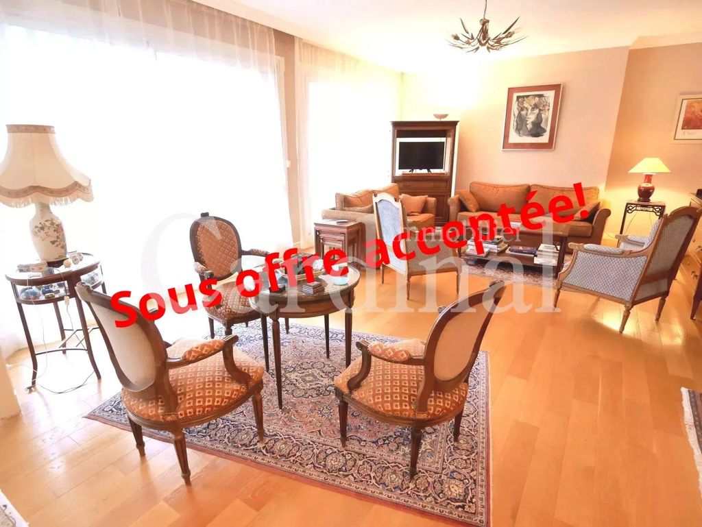 Achat appartement à vendre 6 pièces 123 m² - Noisy-le-Roi