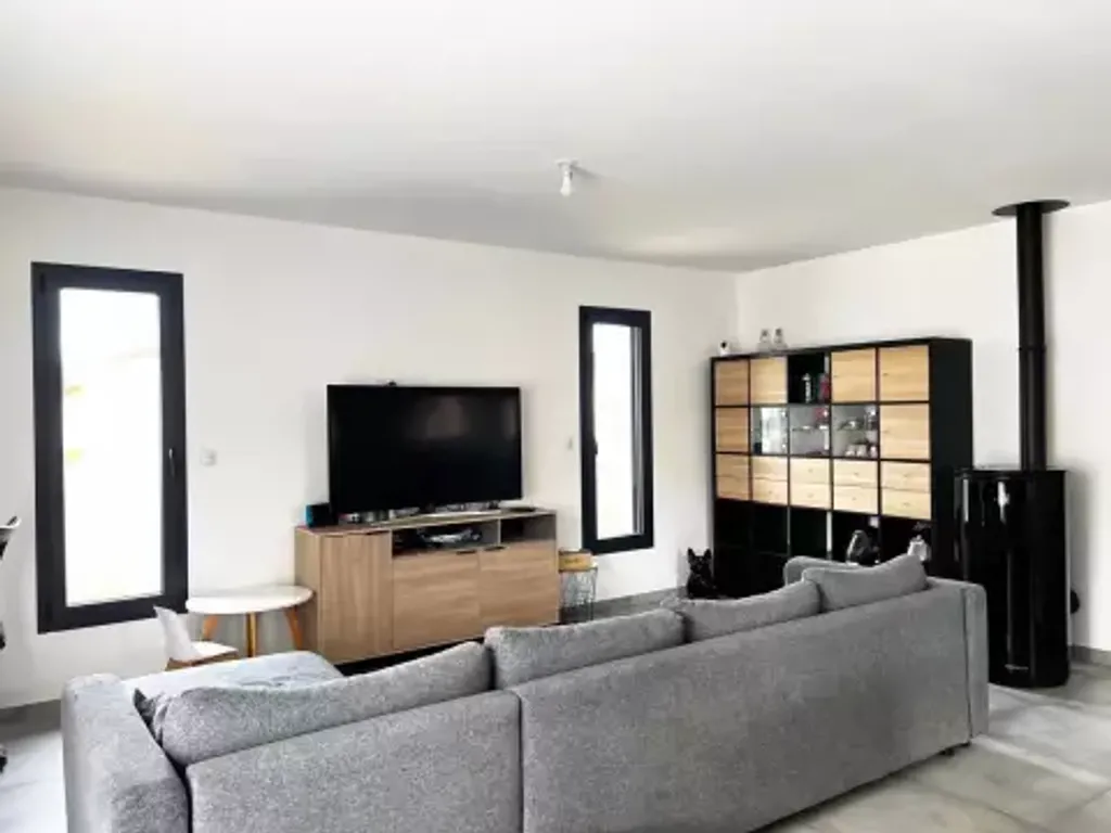 Achat maison à vendre 4 chambres 117 m² - Saint-Marcellin