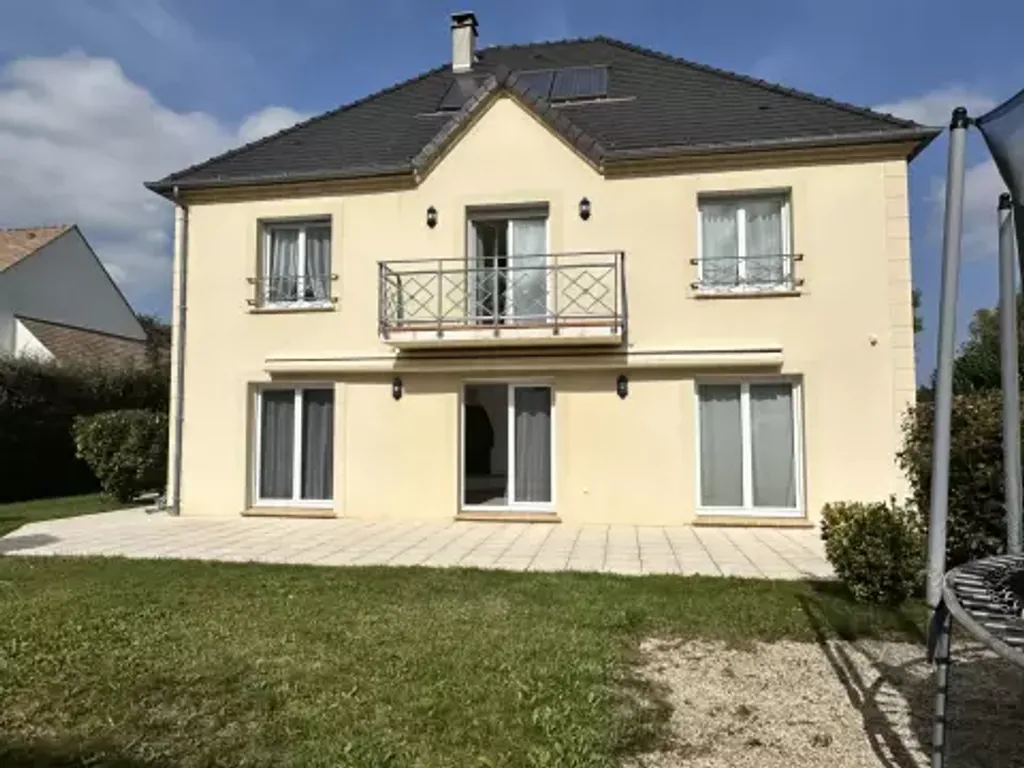 Achat maison à vendre 6 chambres 278 m² - Saint-Rémy-lès-Chevreuse