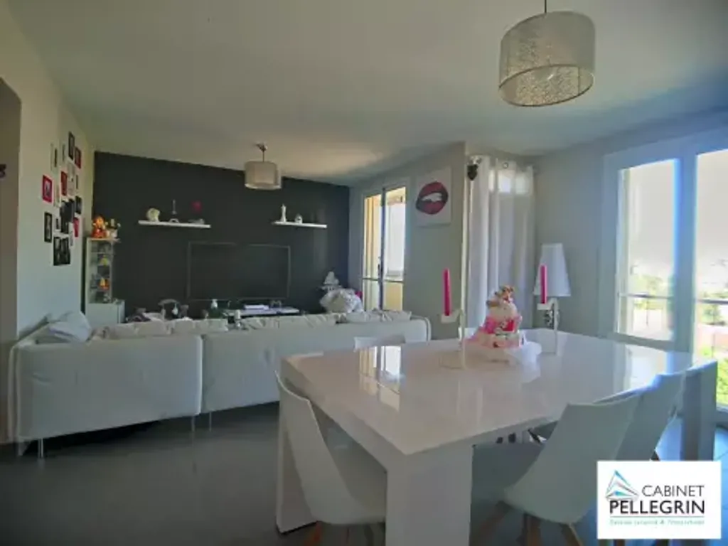 Achat appartement à vendre 3 pièces 61 m² - Marseille 11ème arrondissement