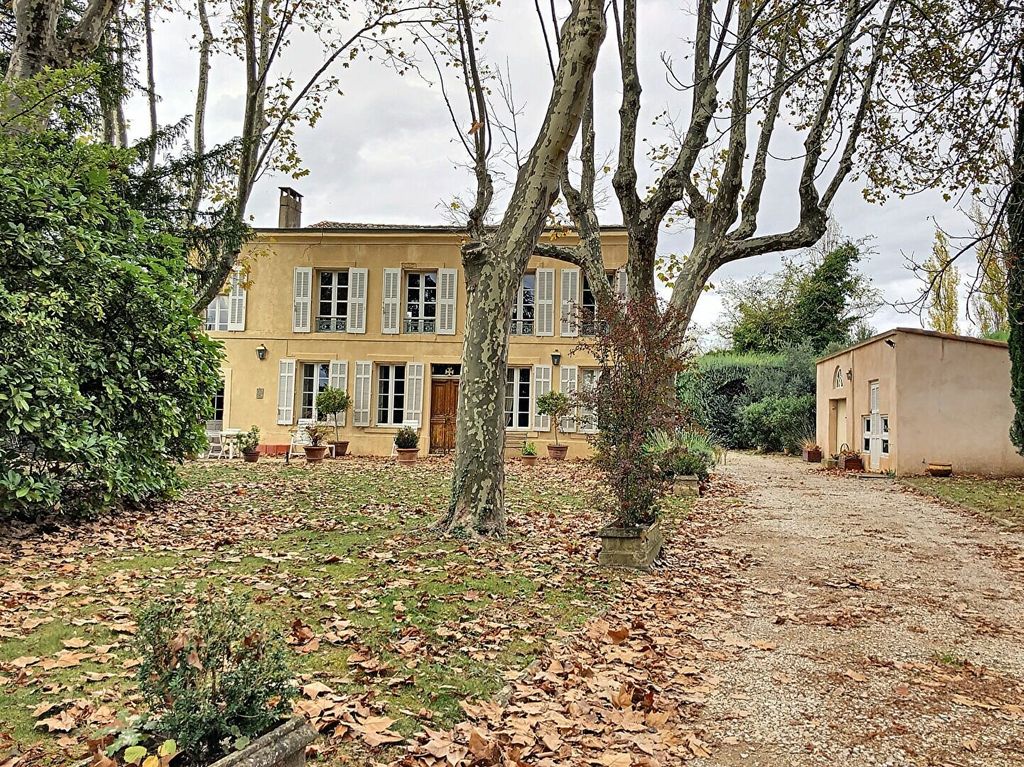 Achat maison à vendre 5 chambres 200 m² - Aix-en-Provence