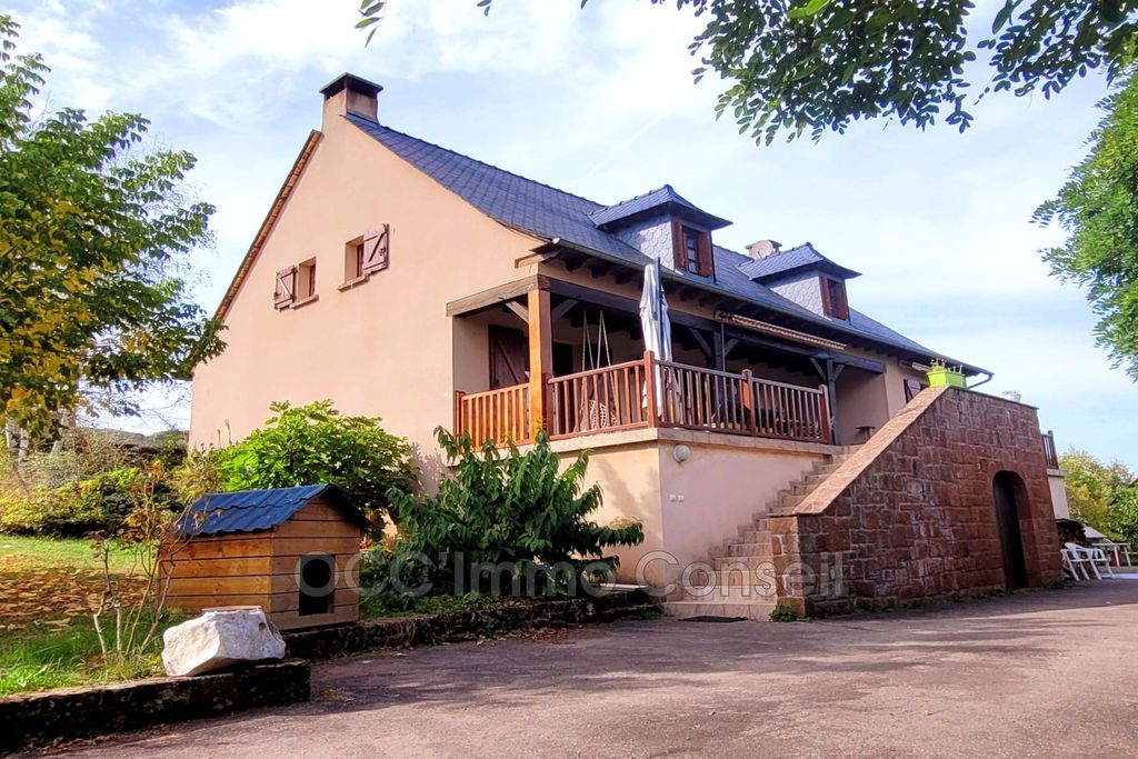 Achat maison à vendre 5 chambres 150 m² - Saint-Christophe-Vallon