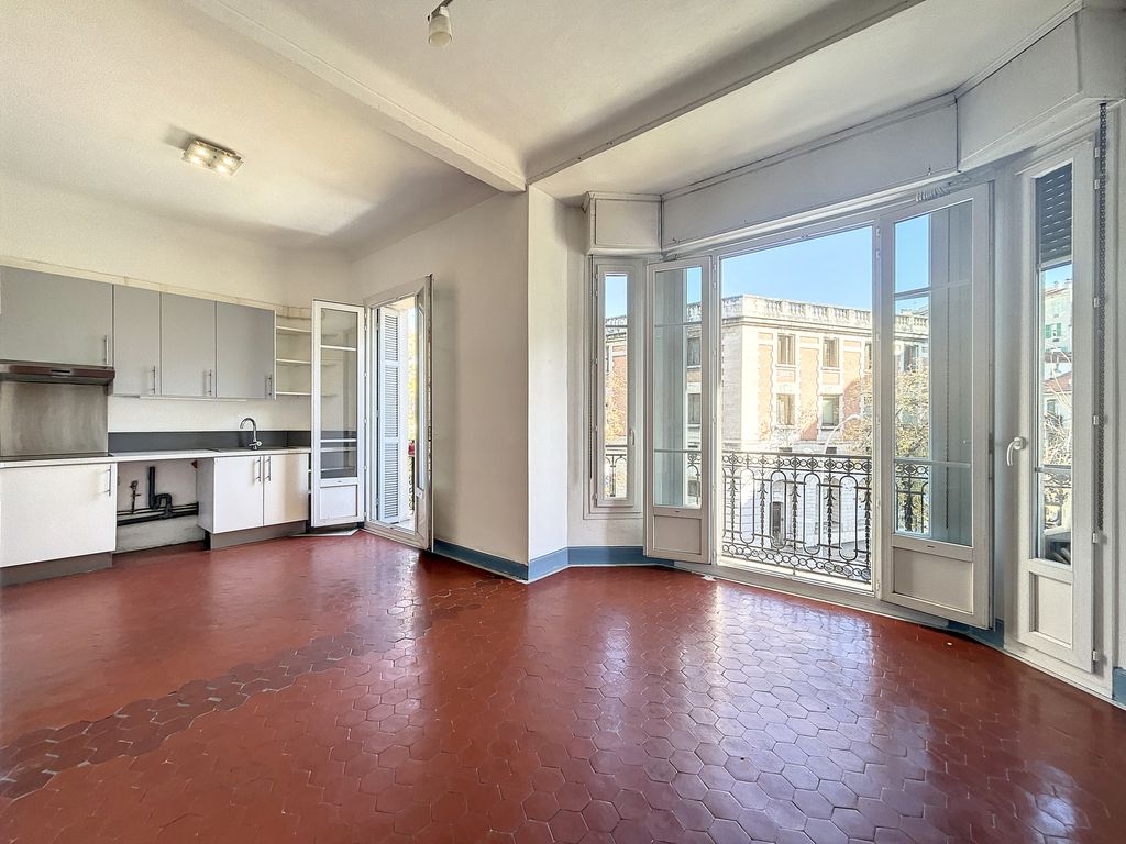 Achat appartement à vendre 4 pièces 73 m² - Nice