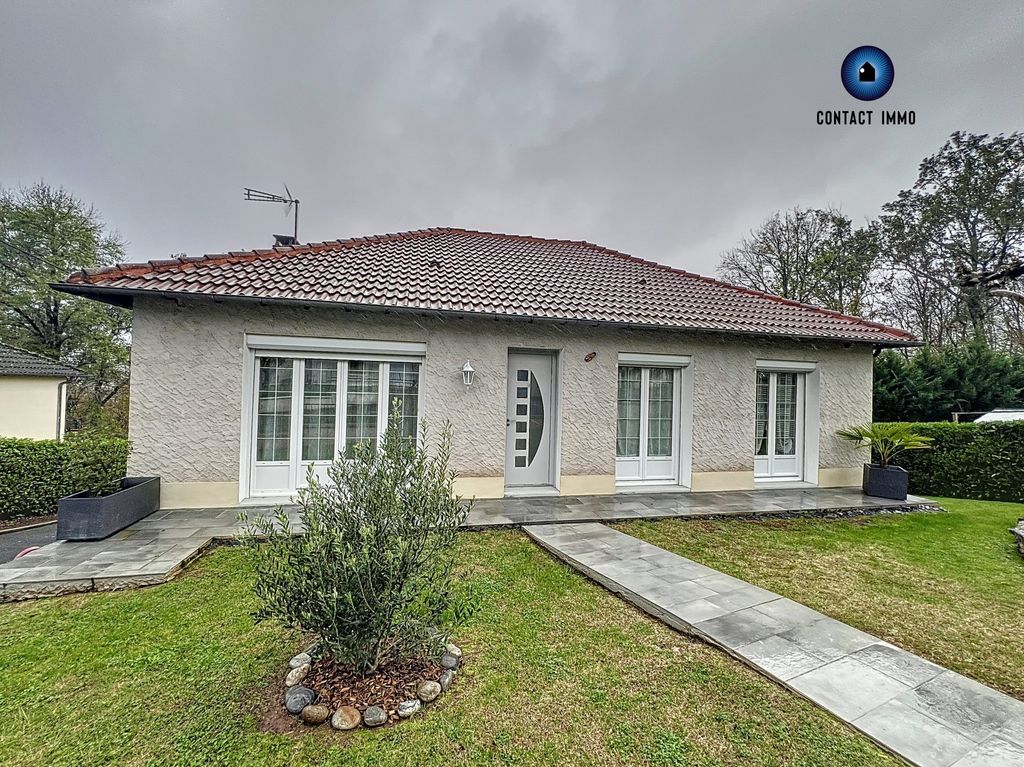 Achat maison à vendre 2 chambres 112 m² - Saint-Pantaléon-de-Larche