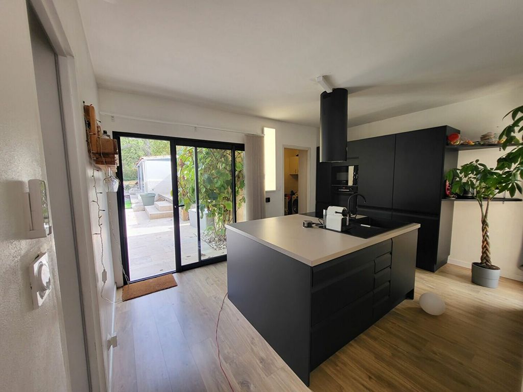 Achat maison à vendre 4 chambres 204 m² - Les Pennes-Mirabeau