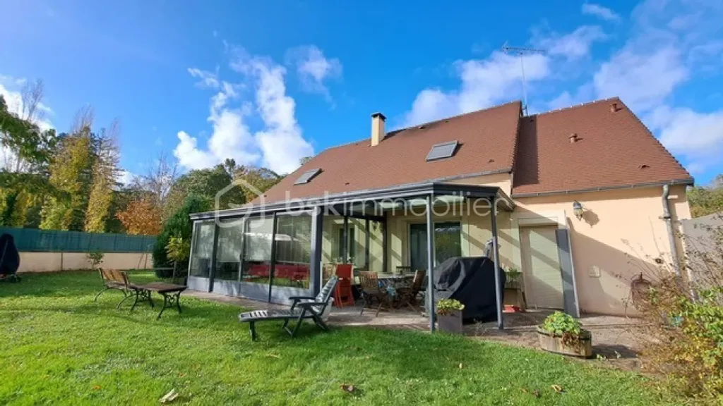 Achat maison à vendre 5 chambres 154 m² - Morigny-Champigny