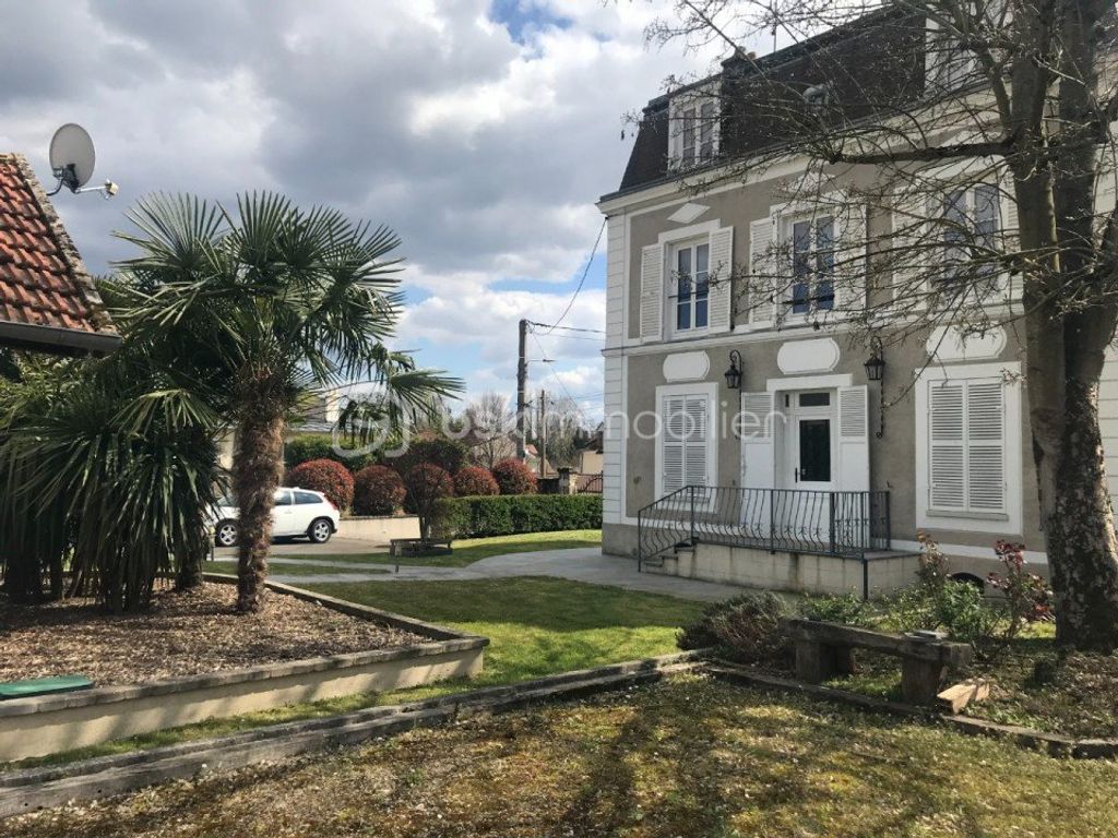 Achat maison à vendre 5 chambres 300 m² - Forges-les-Bains