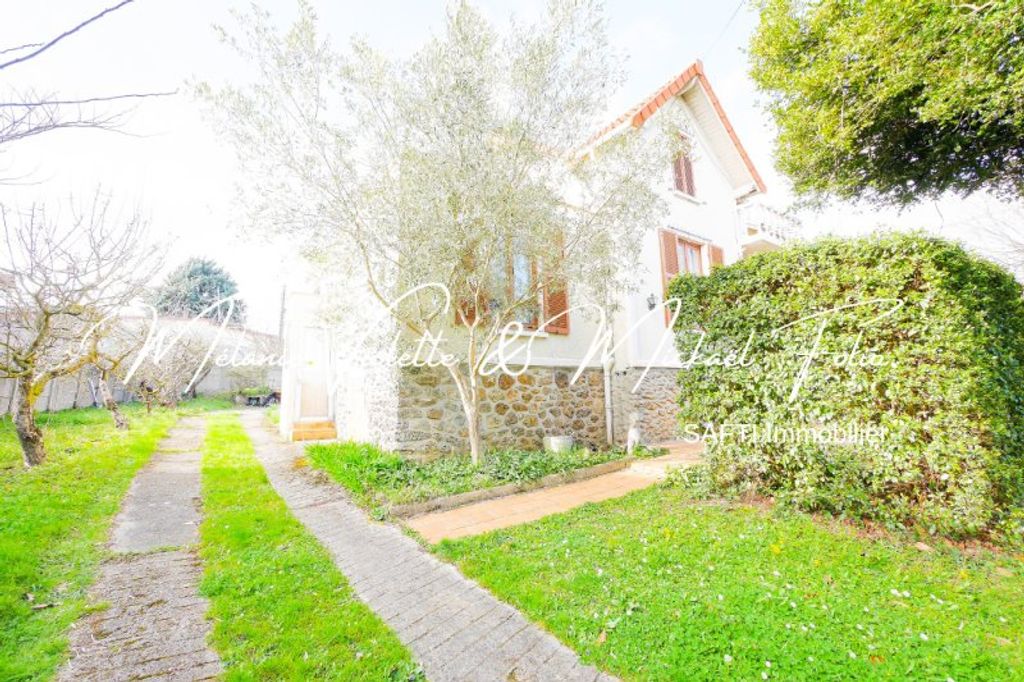 Achat maison à vendre 3 chambres 105 m² - Corbeil-Essonnes