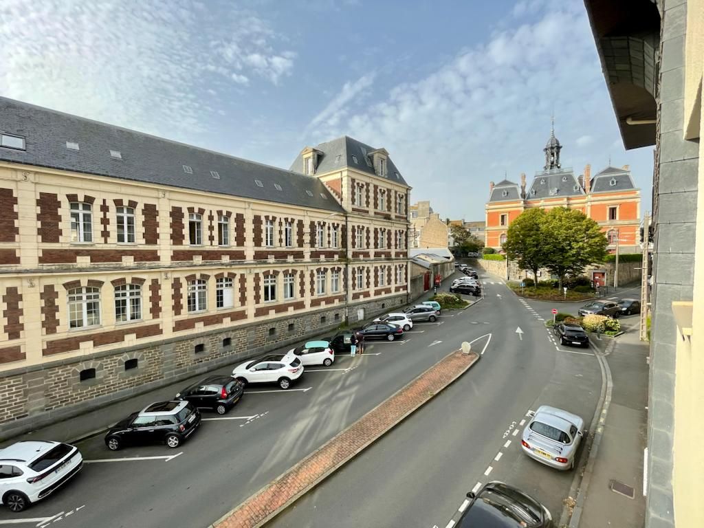 Achat appartement à vendre 3 pièces 91 m² - Saint-Malo