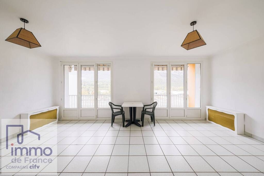 Achat appartement à vendre 4 pièces 70 m² - Le Pont-de-Claix