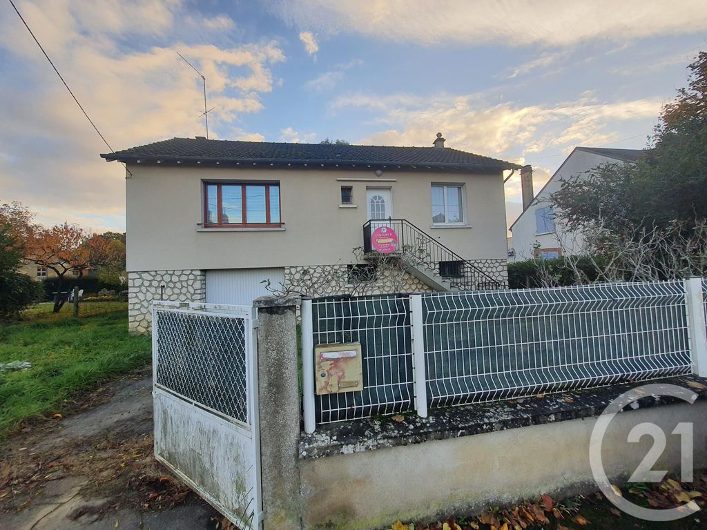 Achat maison à vendre 3 chambres 104 m² - Badecon-le-Pin