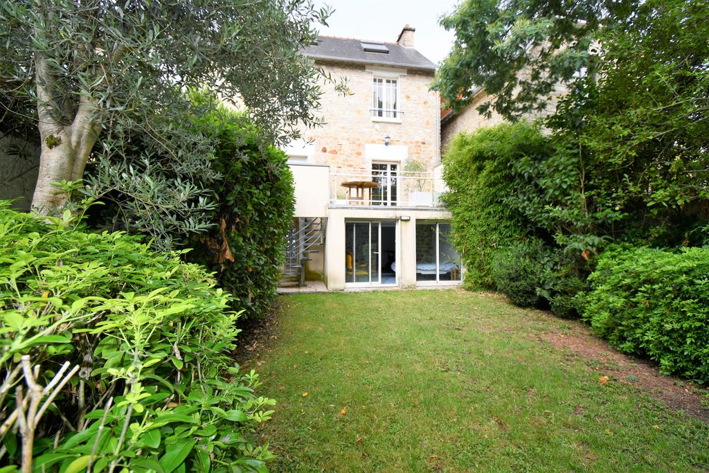 Achat maison à vendre 5 chambres 180 m² - Rennes