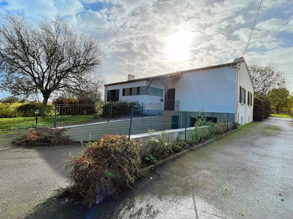 Achat maison à vendre 4 chambres 128 m² - Orée-d'Anjou