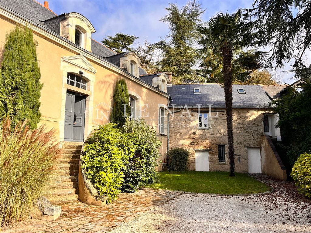 Achat maison à vendre 5 chambres 300 m² - Mauves-sur-Loire