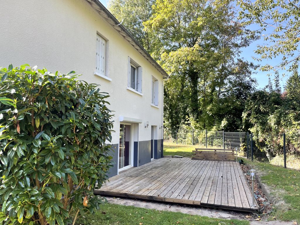 Achat maison à vendre 4 chambres 150 m² - Pocé-sur-Cisse