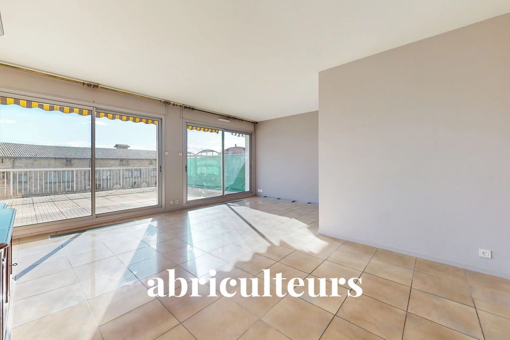 Achat appartement à vendre 5 pièces 104 m² - Romans-sur-Isère