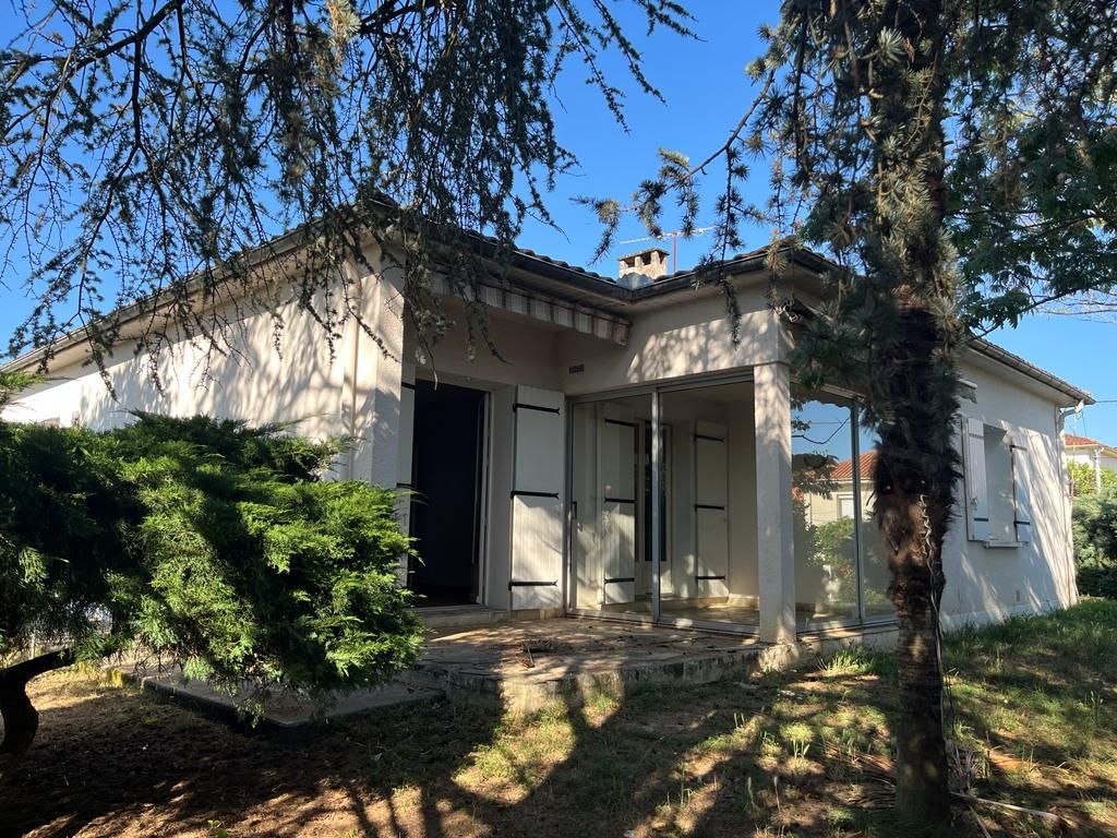 Achat maison à vendre 2 chambres 90 m² - Villeneuve-sur-Lot