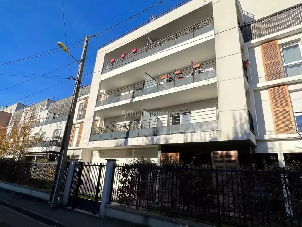 Achat appartement à vendre 4 pièces 71 m² - Chelles