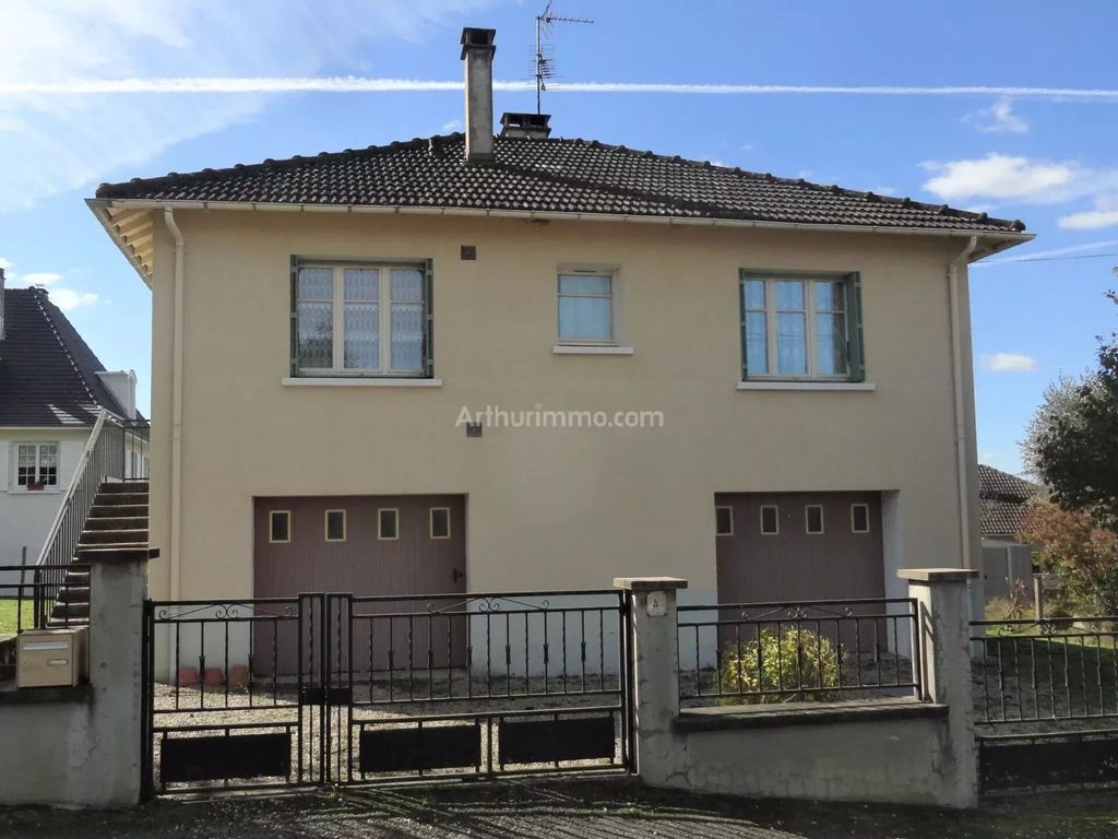 Achat maison à vendre 2 chambres 80 m² - Pierre-Buffière