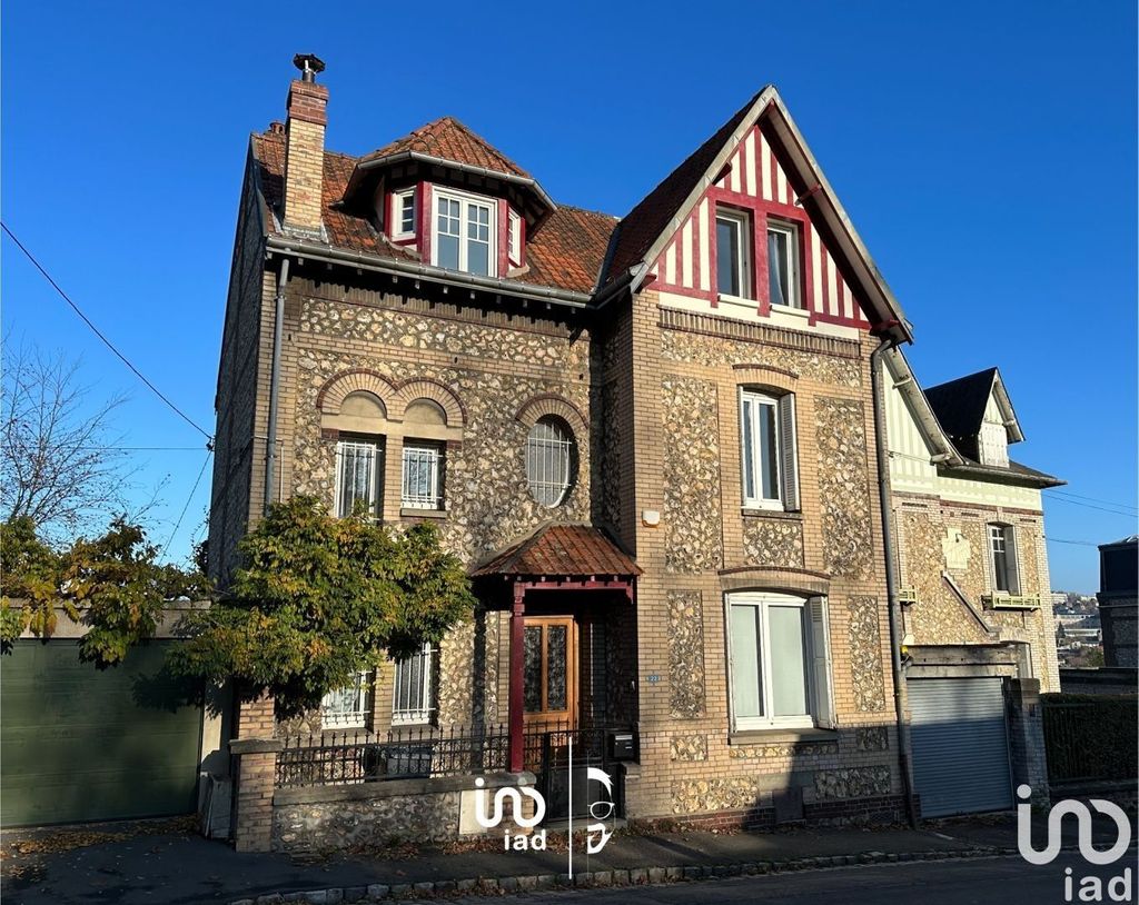 Achat maison à vendre 7 chambres 201 m² - Mont-Saint-Aignan