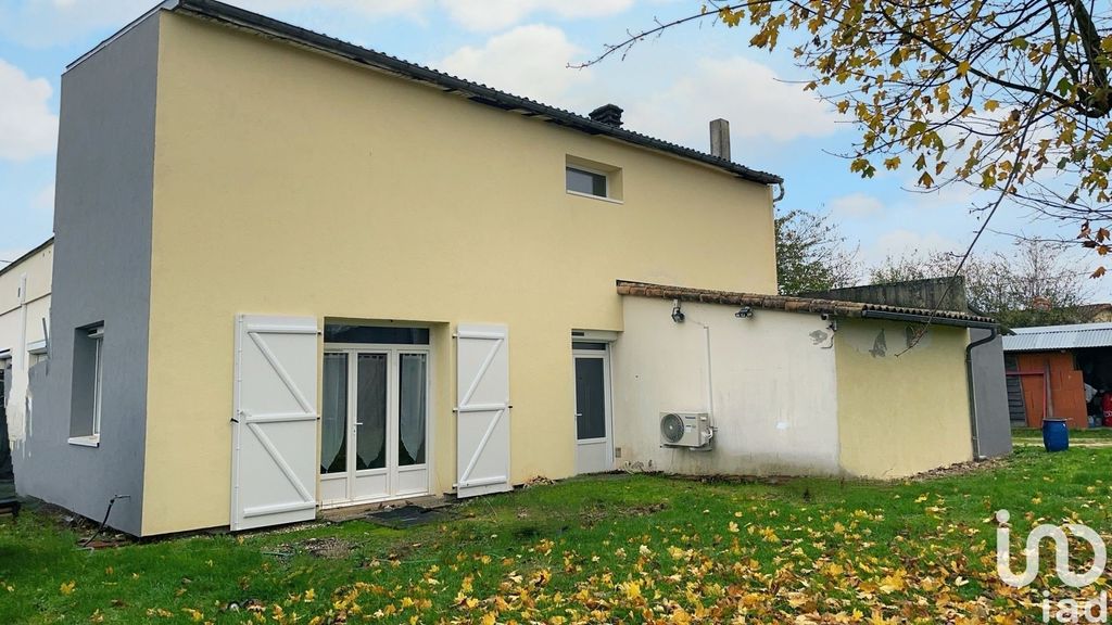 Achat maison à vendre 4 chambres 191 m² - Mairé-Levescault